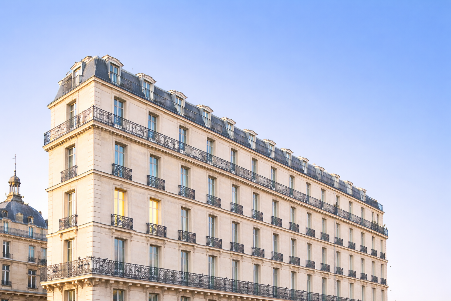 Immeuble haussmannien parisien entretenu par Clarion & Care